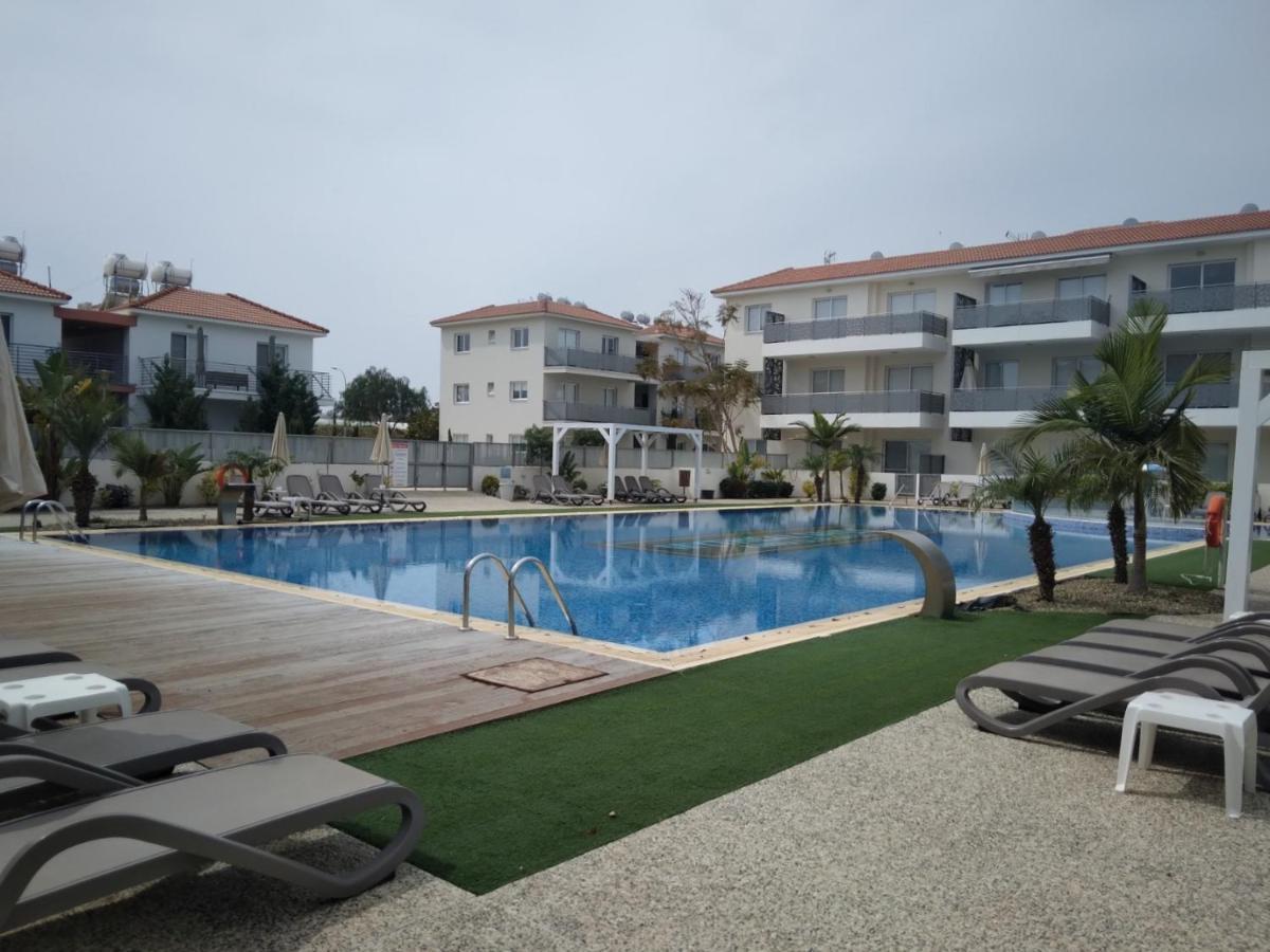 Sweet Retreat Apartment พาราลิมนี ภายนอก รูปภาพ
