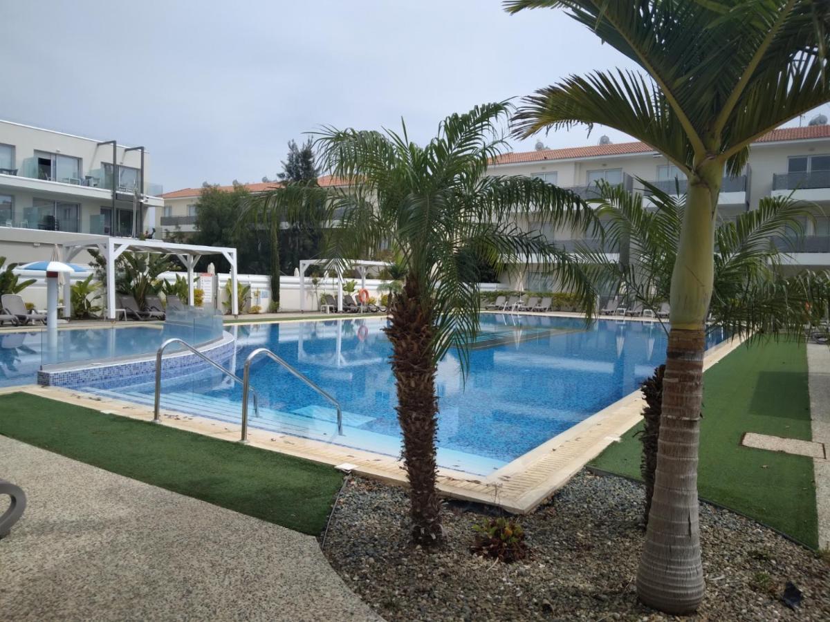 Sweet Retreat Apartment พาราลิมนี ภายนอก รูปภาพ