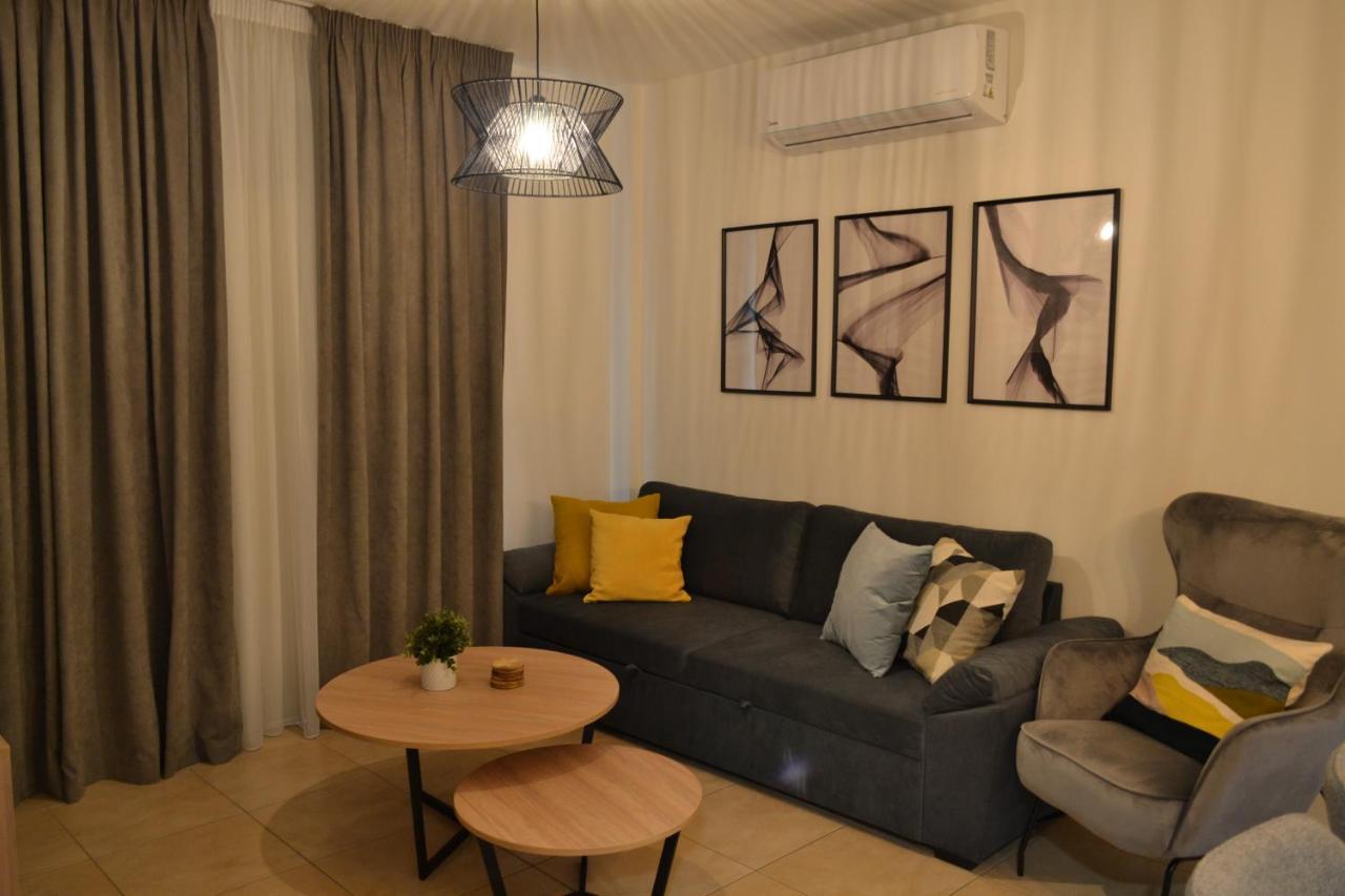Sweet Retreat Apartment พาราลิมนี ภายนอก รูปภาพ