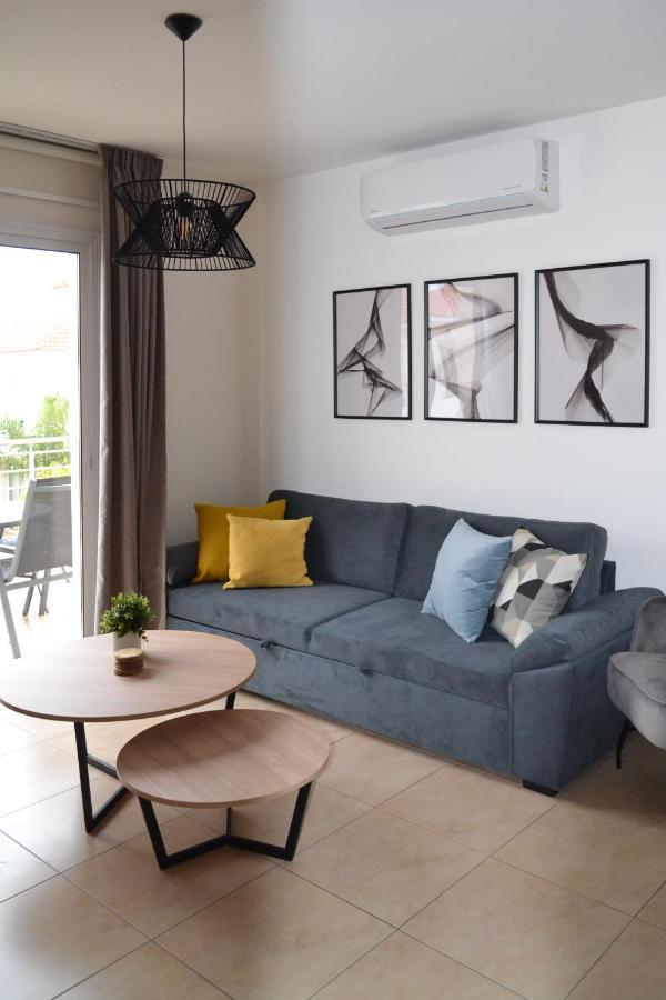 Sweet Retreat Apartment พาราลิมนี ภายนอก รูปภาพ